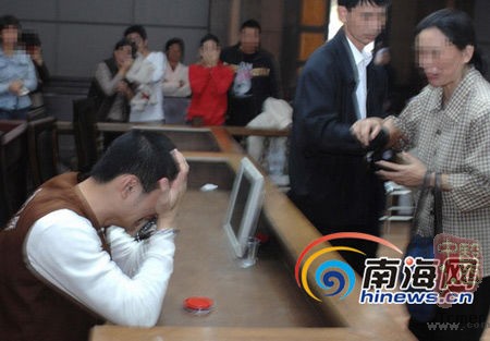 吴以文不敢面对受害人的母亲