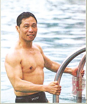 70岁的人,20岁的肌肉。
