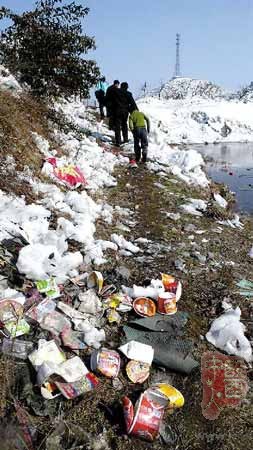 广东韶关上万村民饮用水源遭融雪剂污染(组图)