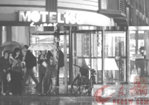 上海20余女中学生组团“援交”