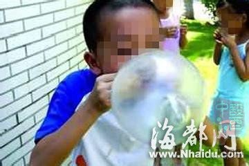 7岁女童书包藏避孕套