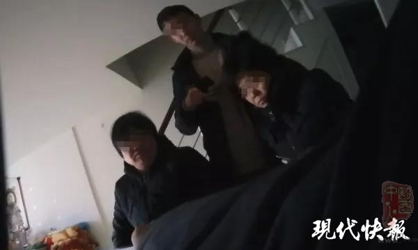 医生自称靠玄学催眠治病 有人花2万5过去睡觉
