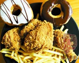 专家评出十大垃圾食品多食可致癌(图)