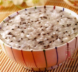 桑椹蜂蜜汤帮考生补脑益智 桑椹蜂蜜汤帮考生补脑益智